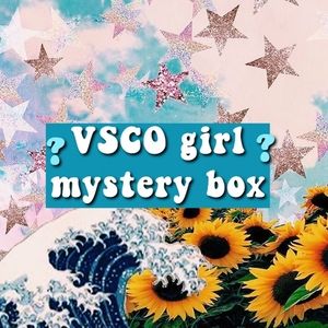 SMALL VSCO GIRL MYSTERY BOX